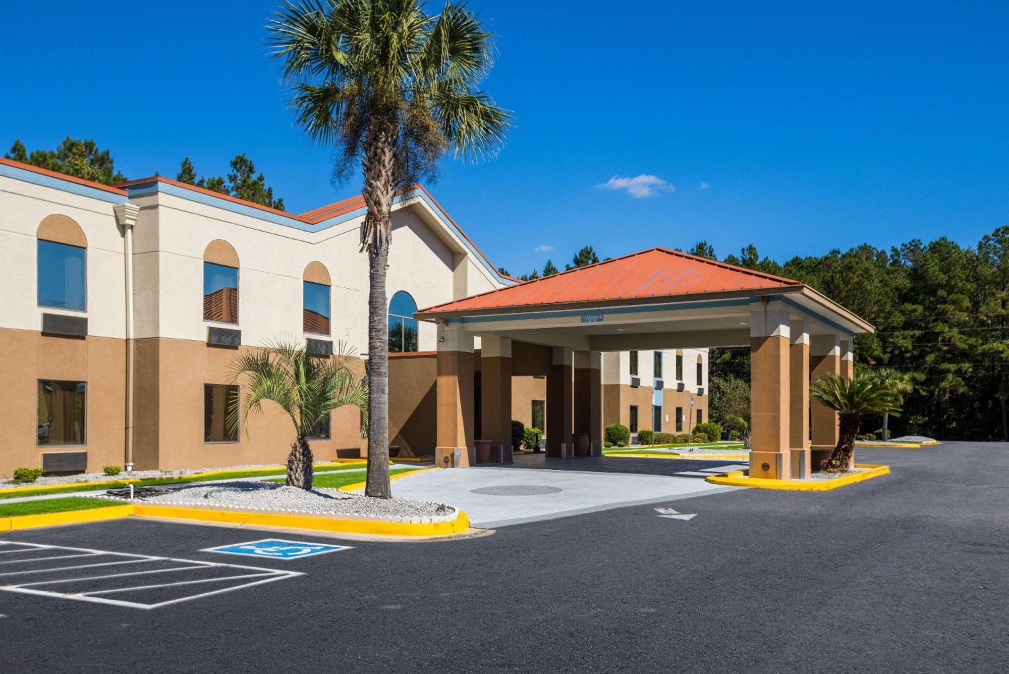 Clarion Pointe Hinesville Near Fort Stewart Dış mekan fotoğraf